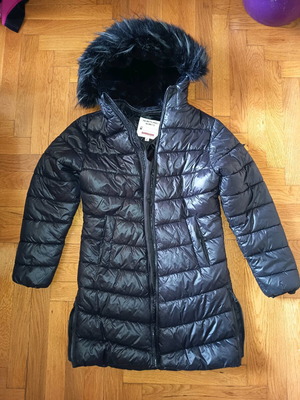 Energiers children's long coat like new, black with detachable fur