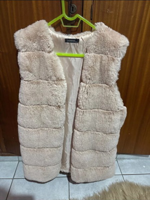 Sleeveless Fur Vest like new, pink