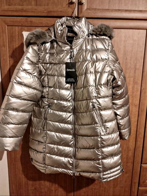 Waterproof padded coat new with removable hood, size XXXL
