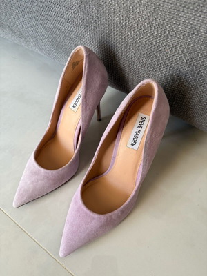Steve Madden suede lilac pumps like new
