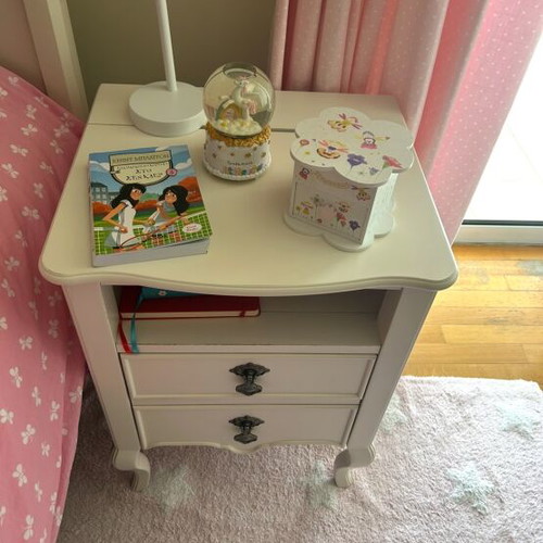 Kourtis Junior nightstand used