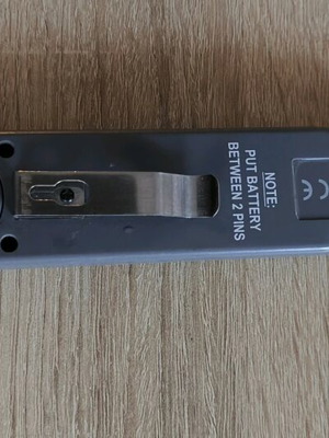 Temperature and humidity measurement device like new in F and C