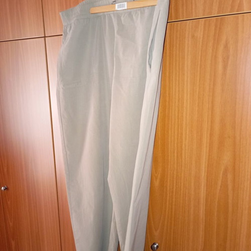 Zara olive green pants XL like new, lightweight fabric