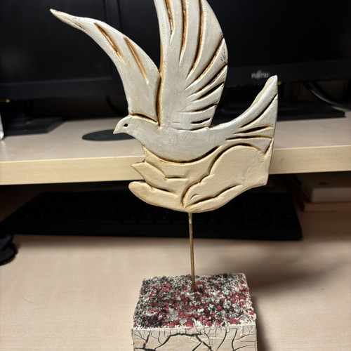 Handmade Decorative Dove Symbol of Peace and Freedom like new