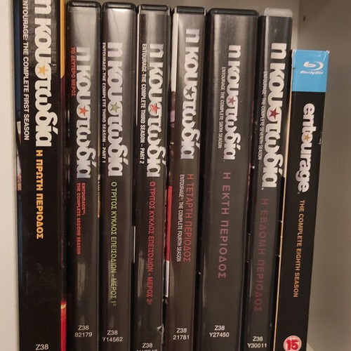 Entourage DVD and Blu-ray like new, missing season 5