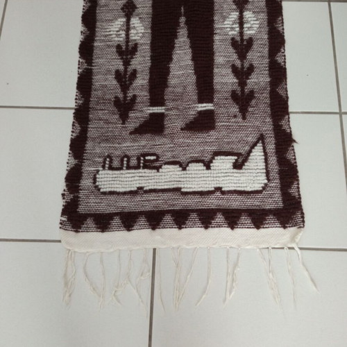 Vintage handmade Kilim rug The Prince with Lilies used, Crete Knossos