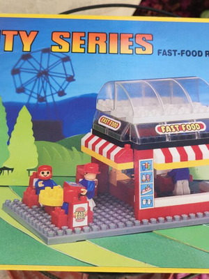 ATCO City Series 3041 Fast-Food Restaurant Set vintage