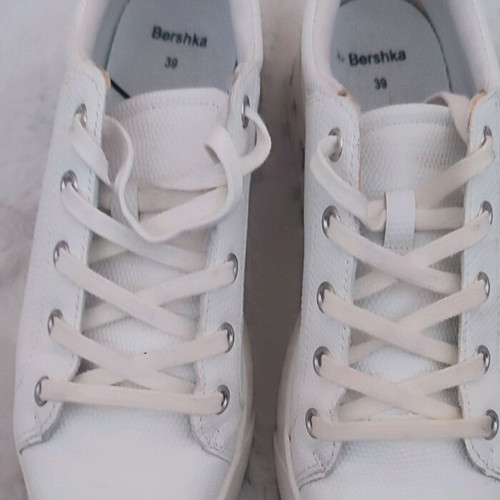 Bershka sneakers like new, white, size 39, athletic