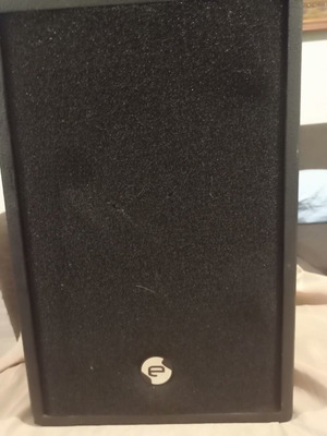 Elokance Elo-10 speakers used, set of 4 with console and amplifier