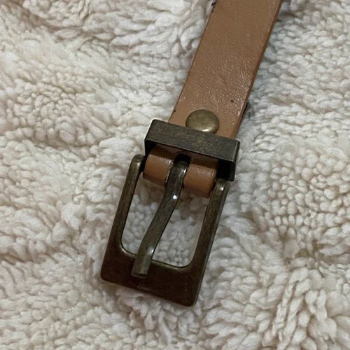 Beige belt 100 cm used with small wear marks on holes