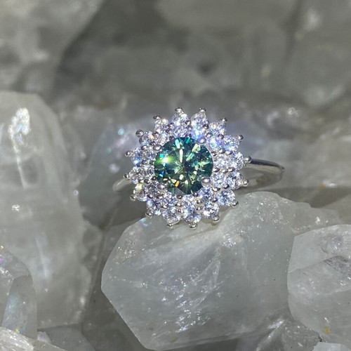 Silver ring with moissanite, new, size 17mm