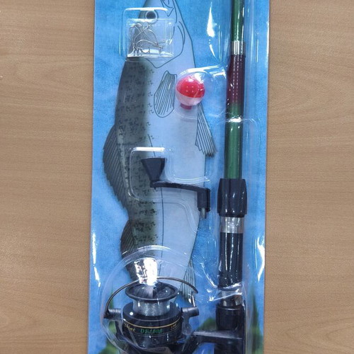 Fishing rod new, complete with hooks and fully functional