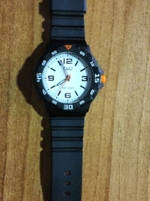 Q&Q men's watch like new, stainless steel, rubber strap, waterproof 10ATM