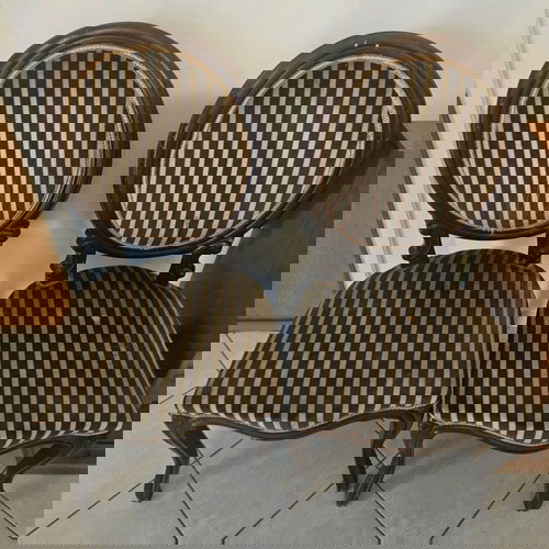 Σετ 2 vintage καρέκλες Louis style σαν καινούργιο με ριγέ ύφασμα