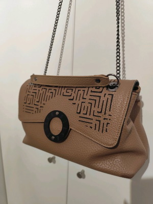 Dolce shoulder bag like new, beige
