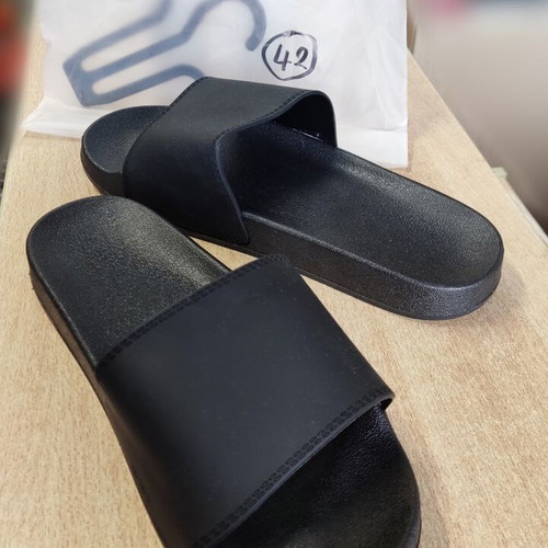 Armyrace slippers new, sizes 40 and 42, black