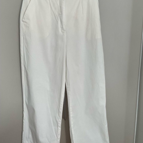 Sisley cropped pants white like new, size S