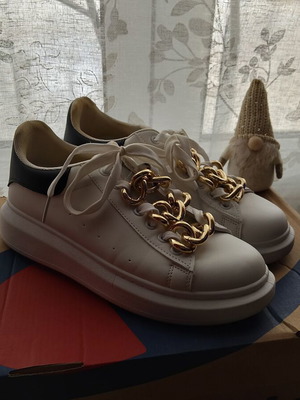 Glam sneakers like new, size 40, white with gold chain detail