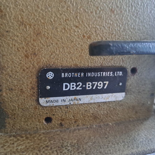 Brother professional sewing machine used for heavy fabrics