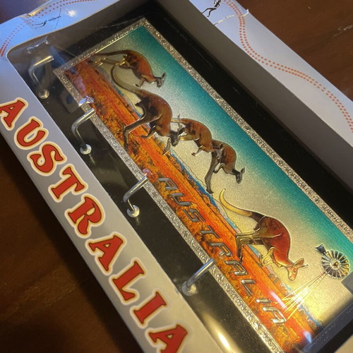 Australia Wall Key Holder souvenir with embossed kangaroos, new