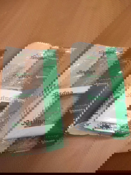 Schneider Electric Sedna πρίζα με πλαίσιο πληροφορικής RJ45
