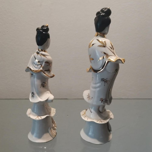 Japan porcelain figurine set used with gold decoration