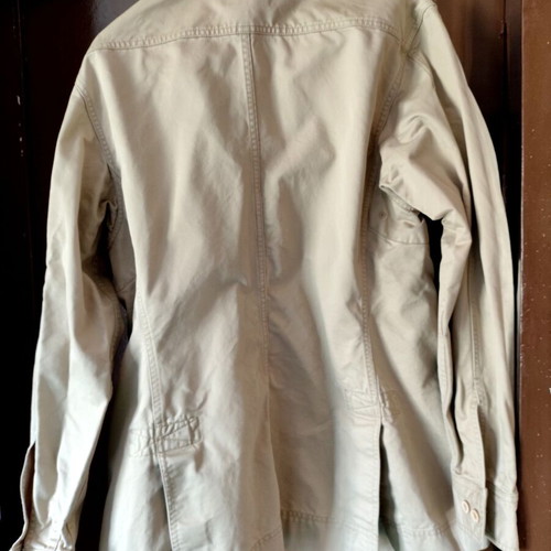 Men's trench coat size L like new, beige