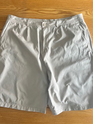 A/Xion beige men's chino shorts 3XL, like new, 100% cotton