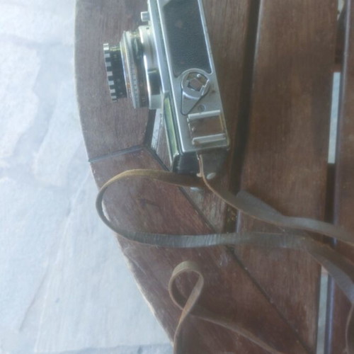 LOMO Voskhod 35mm camera like new with genuine leather case