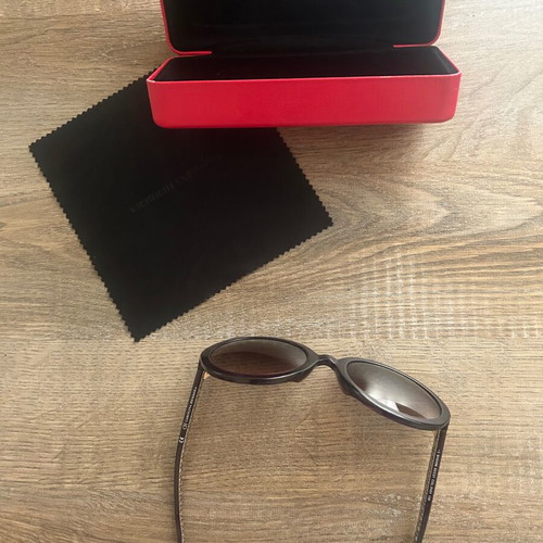 Carolina Herrera women's sunglasses like new, brown and red
