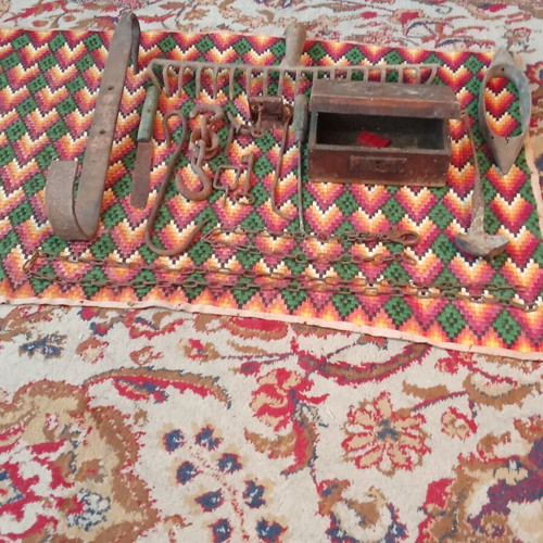 Set of 18 used vintage household items from 1930s-1940s
