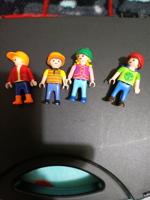 Playmobil children figures like new
