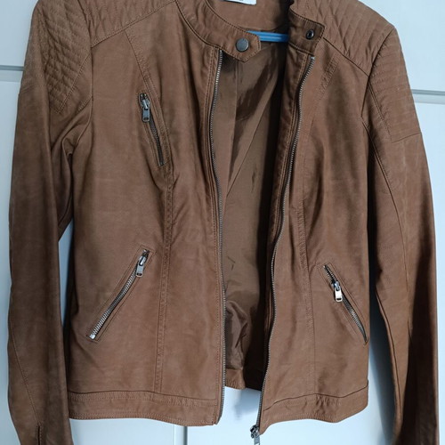 Only biker jacket like new, brown faux leather, size M