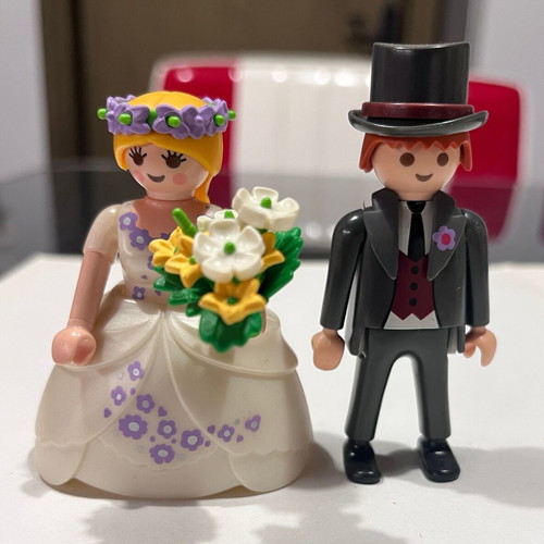 Playmobil Bride and Groom set model 7497 like new