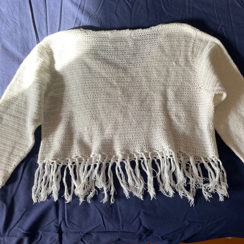Knitted fringe crop top white size M like new