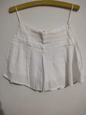 Pull & Bear white mini skirt-shorts (skort) like new, no S