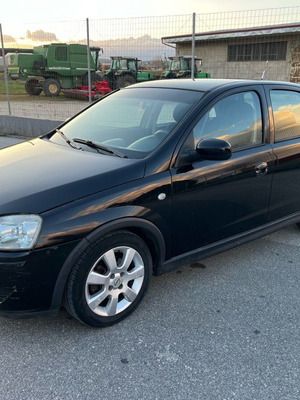 Opel Corsa 2006 μεταχειρισμένο, βενζίνη, χειροκίνητο, μαύρο