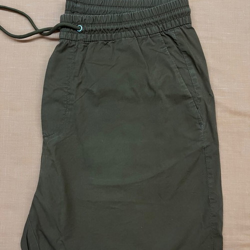 H&M brown bermuda shorts size S like new