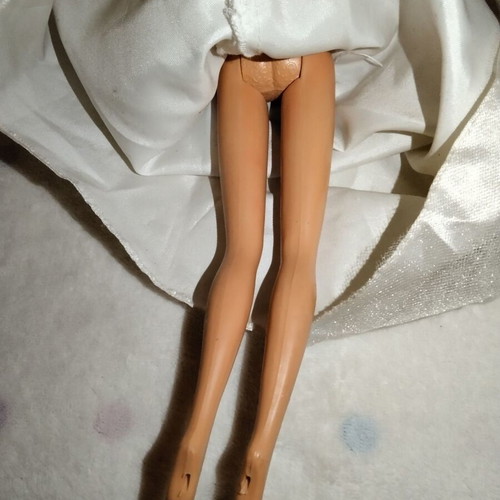 Wedding Day Barbie (1997) and Classic Groom Wedding Day Ken (1997) dolls