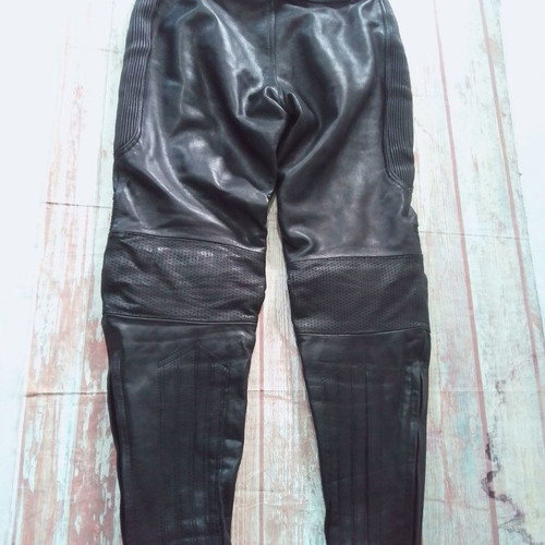 Vanucci leather motorcycle pants used No 48 with knee protectors