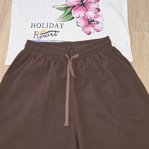 Zara T-shirt and dark brown culotte pants