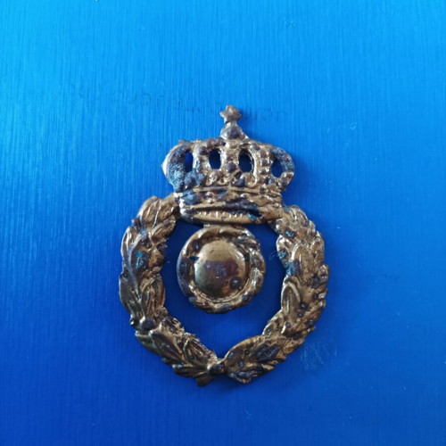 Royal emblem for hat like new (1950)