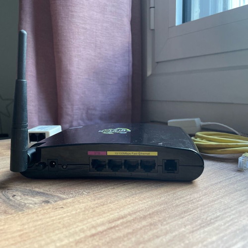 TW263R4-A0 Router DSL2 BaudTec used