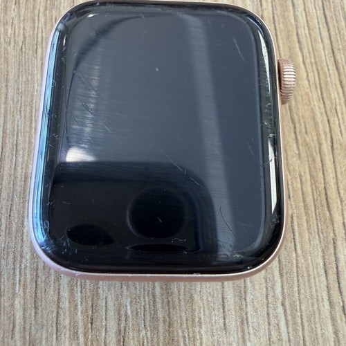 Apple Watch Series SE 44mm used, rose gold with new white strap