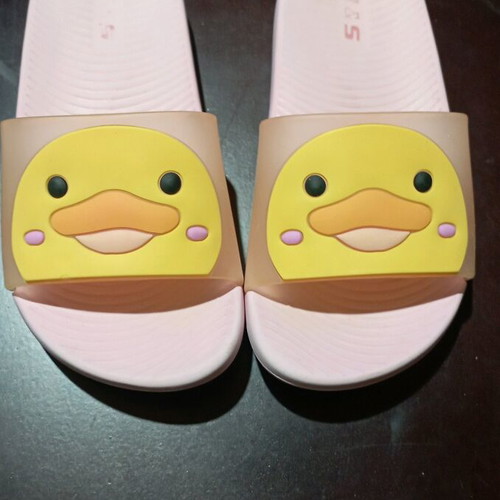 B & S slippers used, size 25.5 with duck design pink and yellow