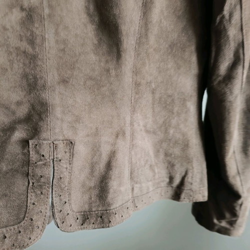 Leather jacket used, short olive with zipper and pockets