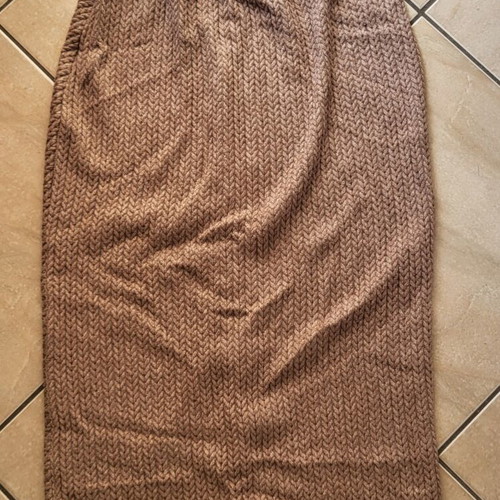 Donna Martia Vintage Knitted Midi Skirt with Front Slit like new, beige, size S