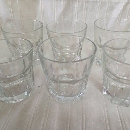 Set of 6 glass whiskey glasses like new