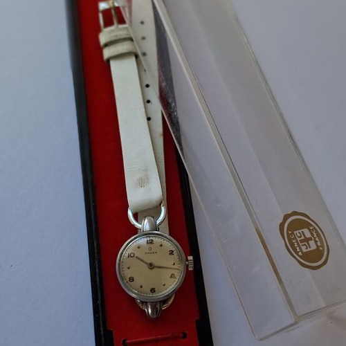 Omega 1930 women's mechanical watch used, Swiss, gray beige