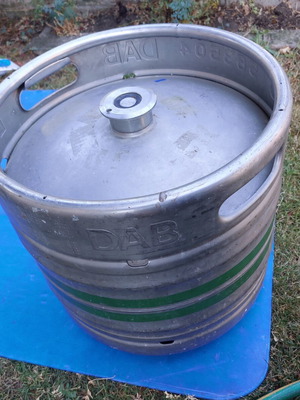 Aluminum Beer Keg 30 Liters Like New with Removable Screw Cap